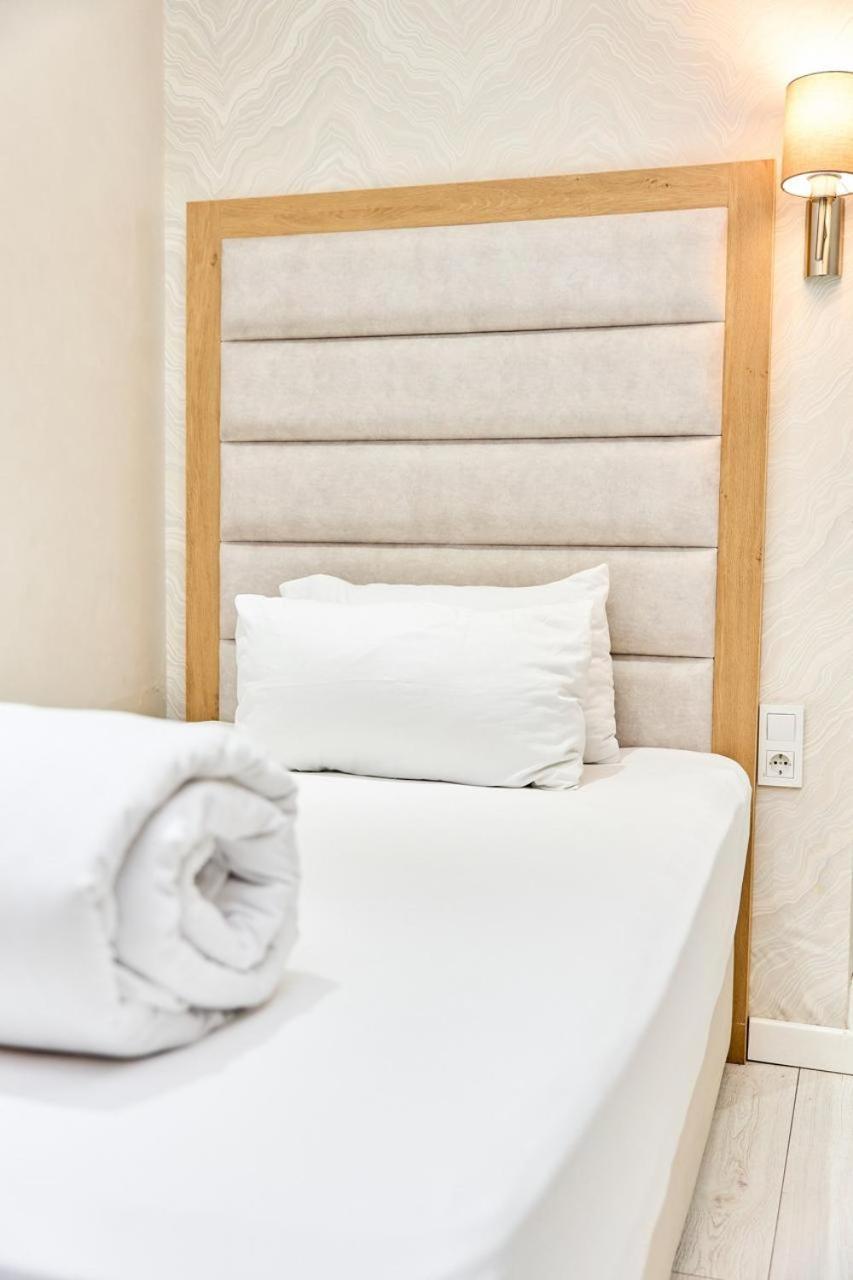 Edem Hotel Turkistan Værelse billede