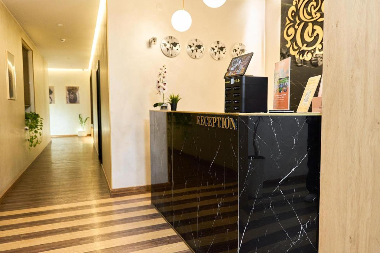 Edem Hotel Turkistan Eksteriør billede